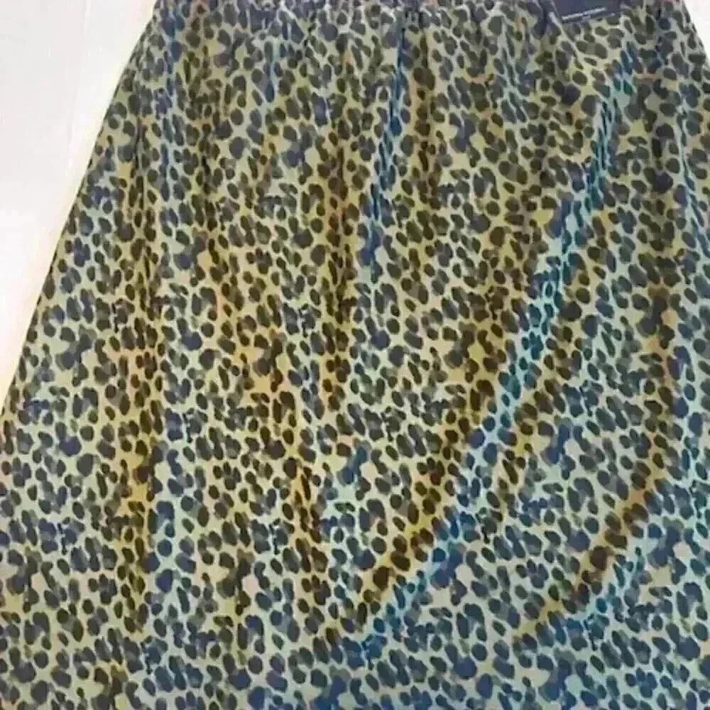 Animal print skirt - Banana Republic Olive green‎ and Black 100% Polyester (NWT)